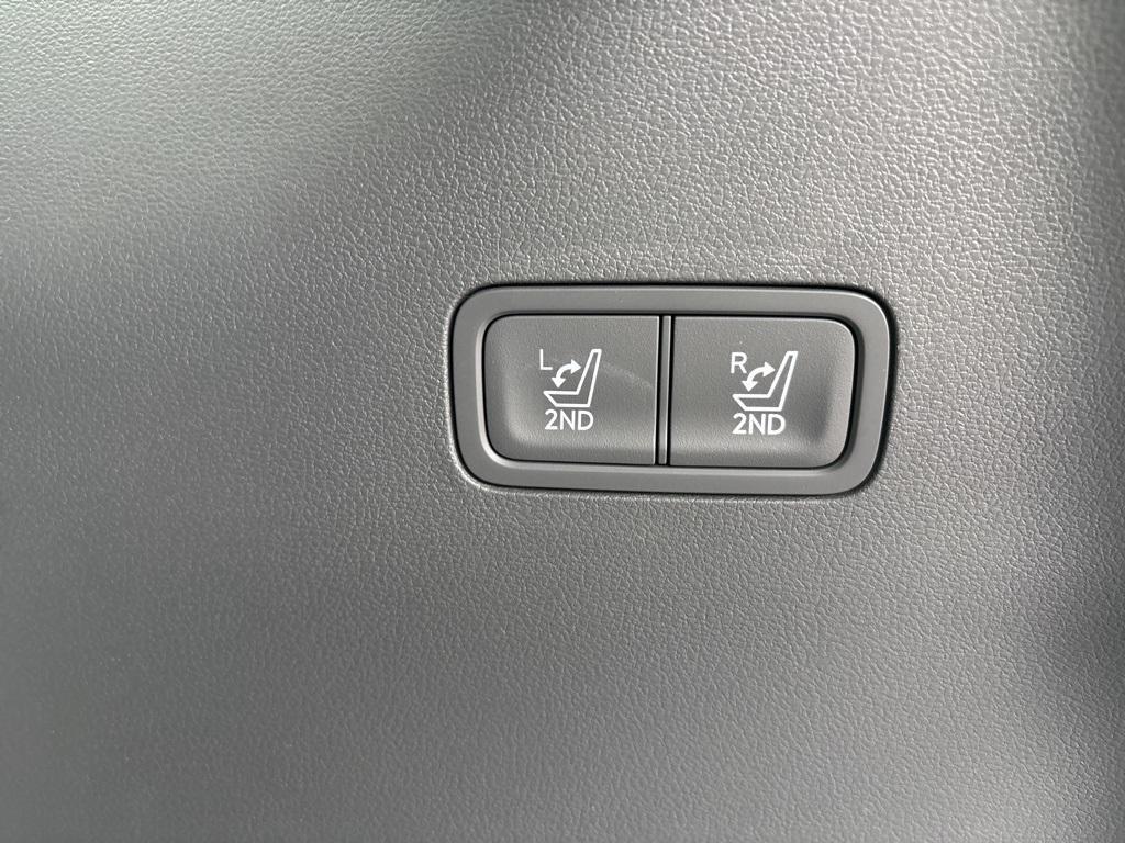 new 2025 Hyundai SANTA FE HEV car, priced at $47,619