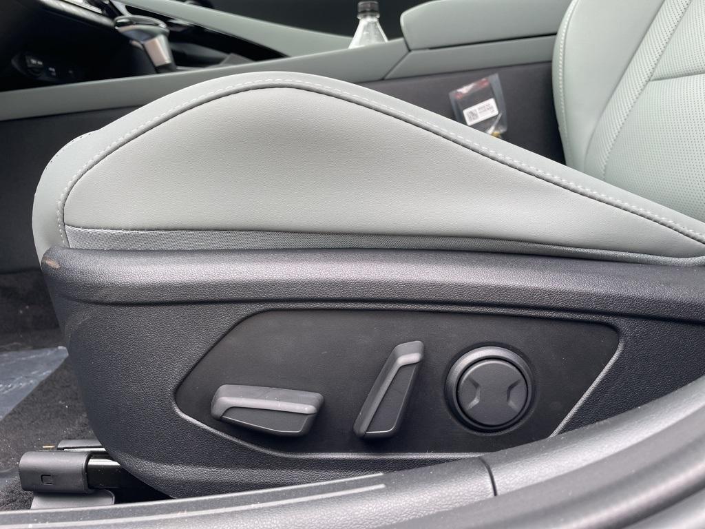new 2025 Hyundai ELANTRA HEV car, priced at $30,235