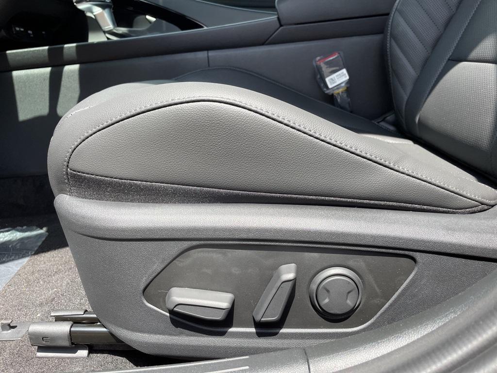 new 2025 Hyundai ELANTRA HEV car, priced at $30,258