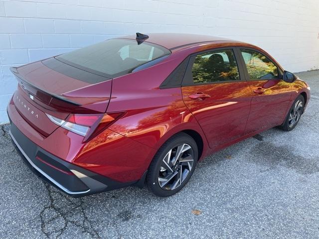 new 2025 Hyundai Elantra car, priced at $24,160