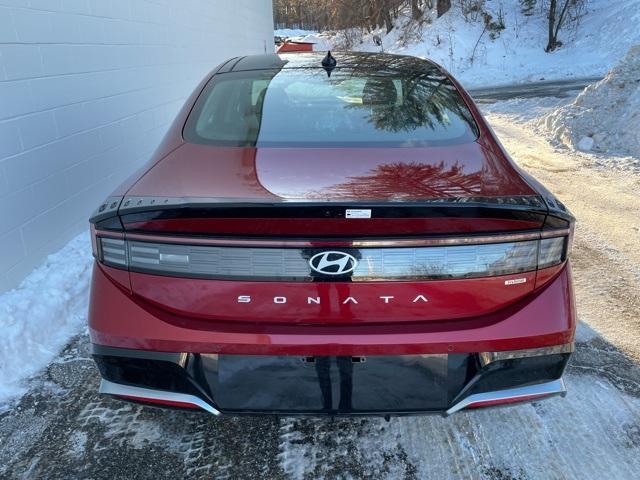 new 2025 Hyundai Sonata Hybrid car, priced at $39,061