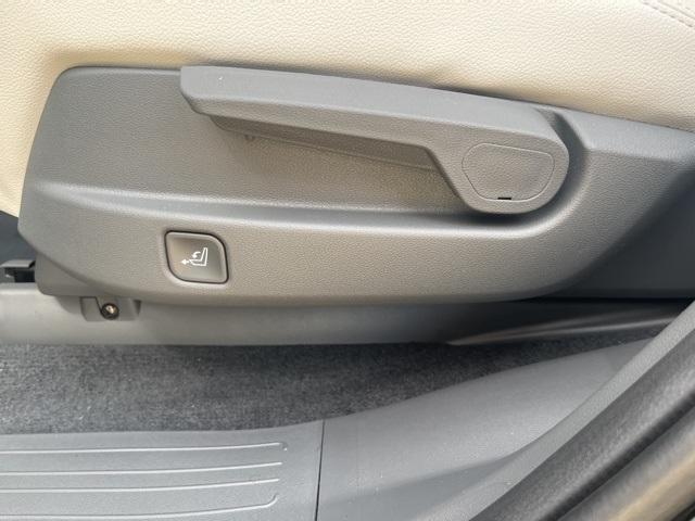 new 2025 Hyundai SANTA FE HEV car, priced at $44,516