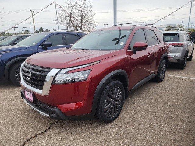 new 2024 Nissan Pathfinder car, priced at $45,866