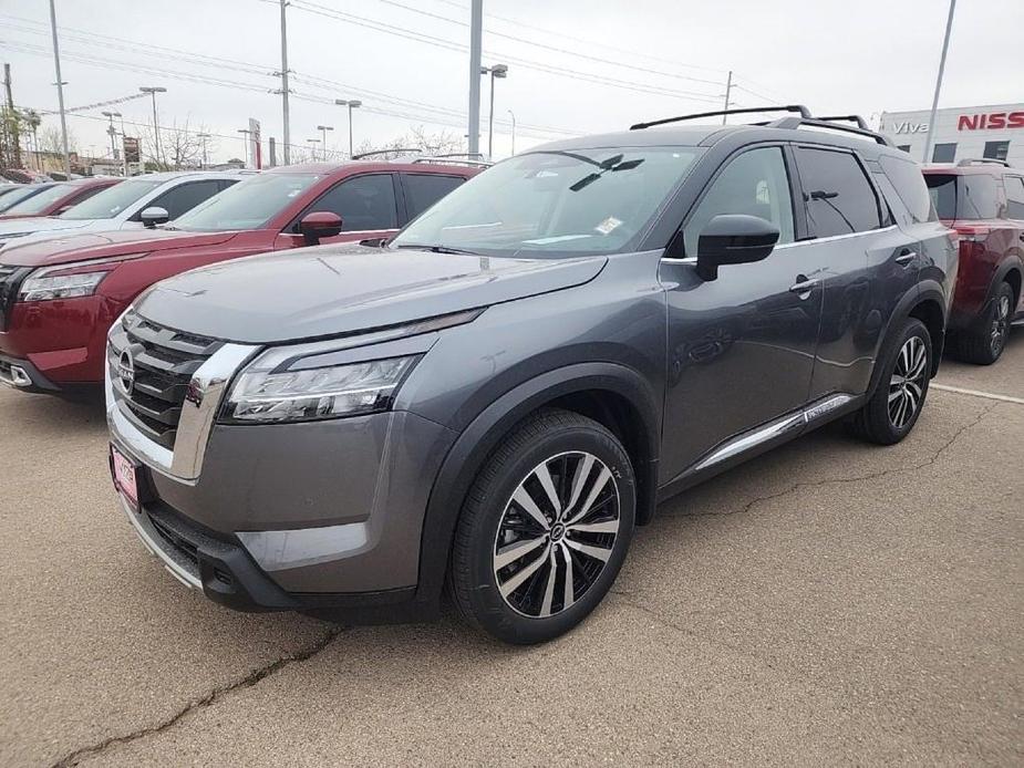 new 2024 Nissan Pathfinder car, priced at $51,925