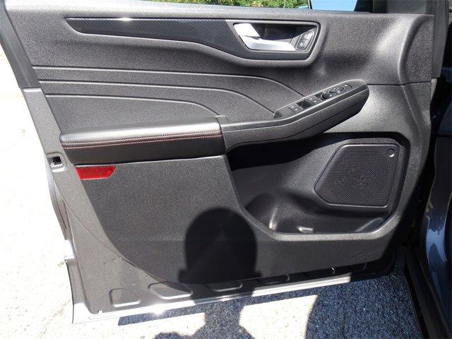 used 2025 Ford Escape car, priced at $29,988