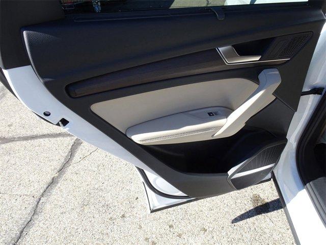 used 2024 Audi Q5 car, priced at $35,995