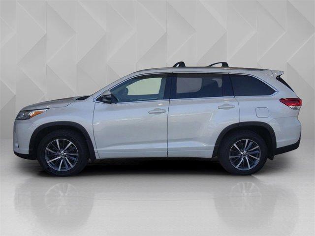 used 2018 Toyota Highlander car, priced at $20,988