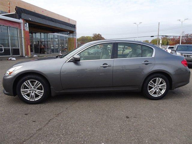 used 2011 INFINITI G25 car