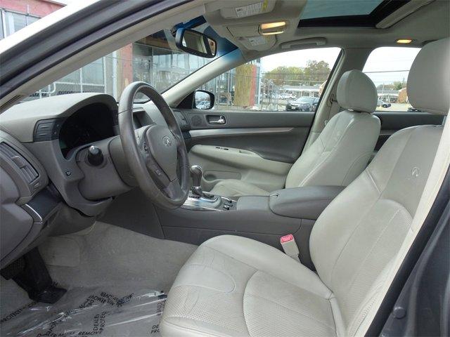 used 2011 INFINITI G25 car