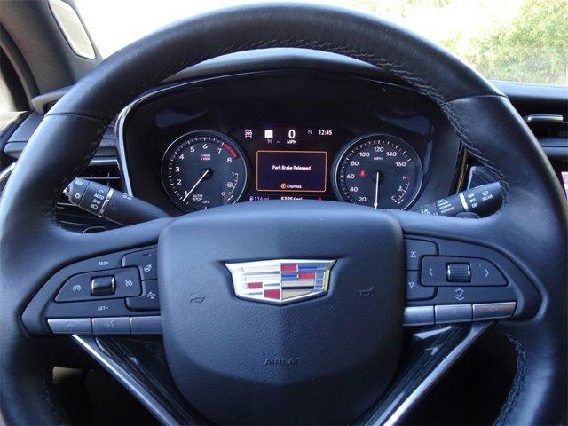 used 2022 Cadillac XT6 car, priced at $33,995