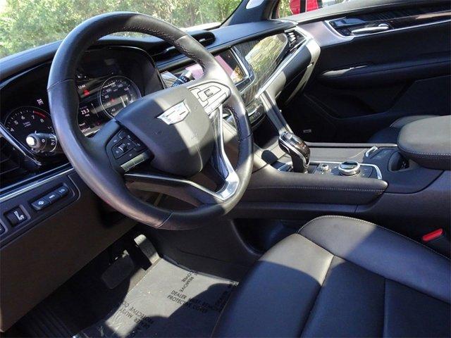 used 2022 Cadillac XT6 car, priced at $33,995