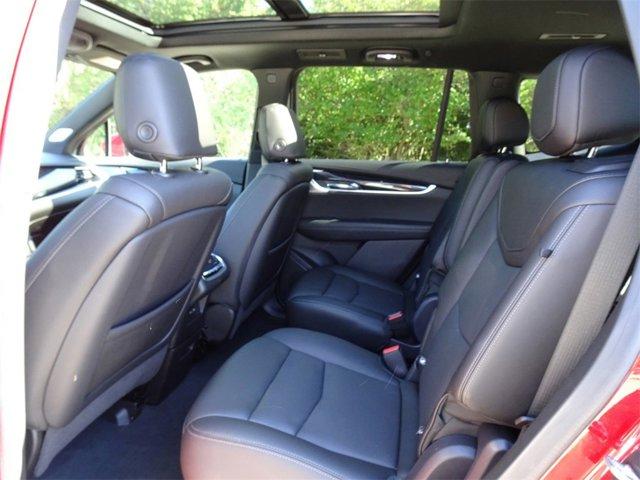 used 2022 Cadillac XT6 car, priced at $33,995