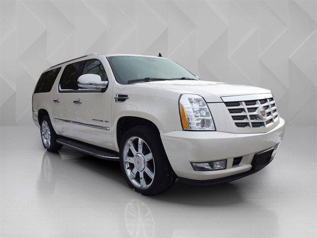 used 2014 Cadillac Escalade ESV car, priced at $14,275