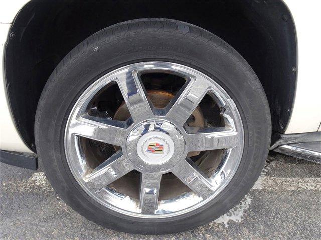 used 2014 Cadillac Escalade ESV car, priced at $14,275