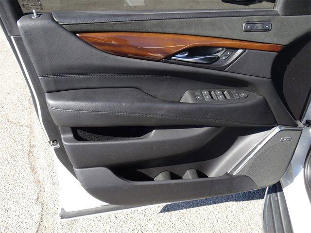 used 2020 Cadillac Escalade car, priced at $29,995