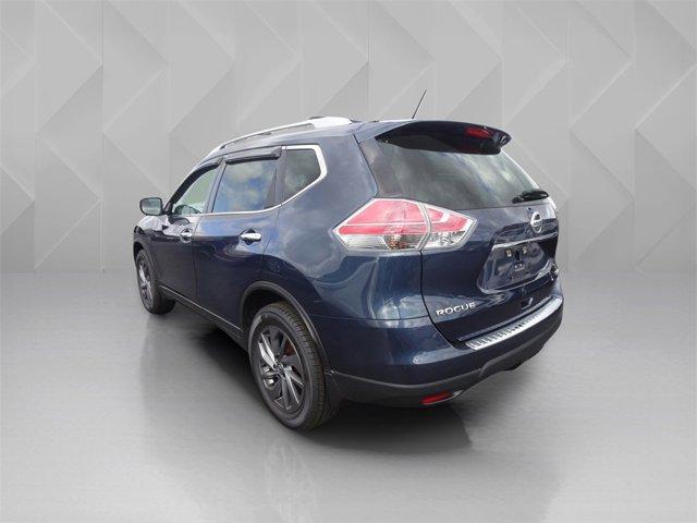 used 2016 Nissan Rogue car