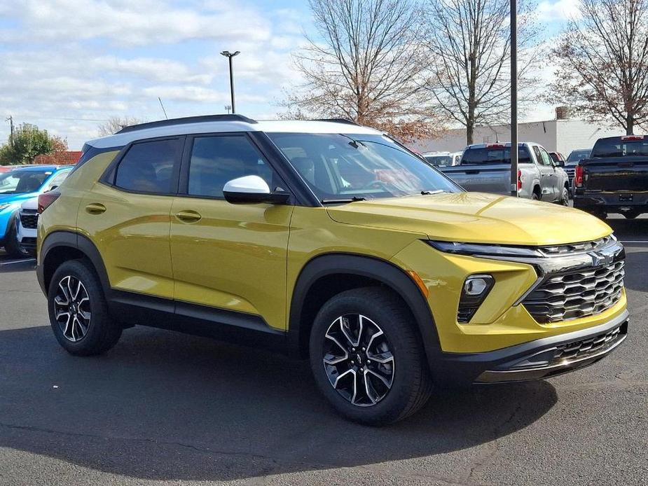 new 2025 Chevrolet TrailBlazer car, priced at $34,700