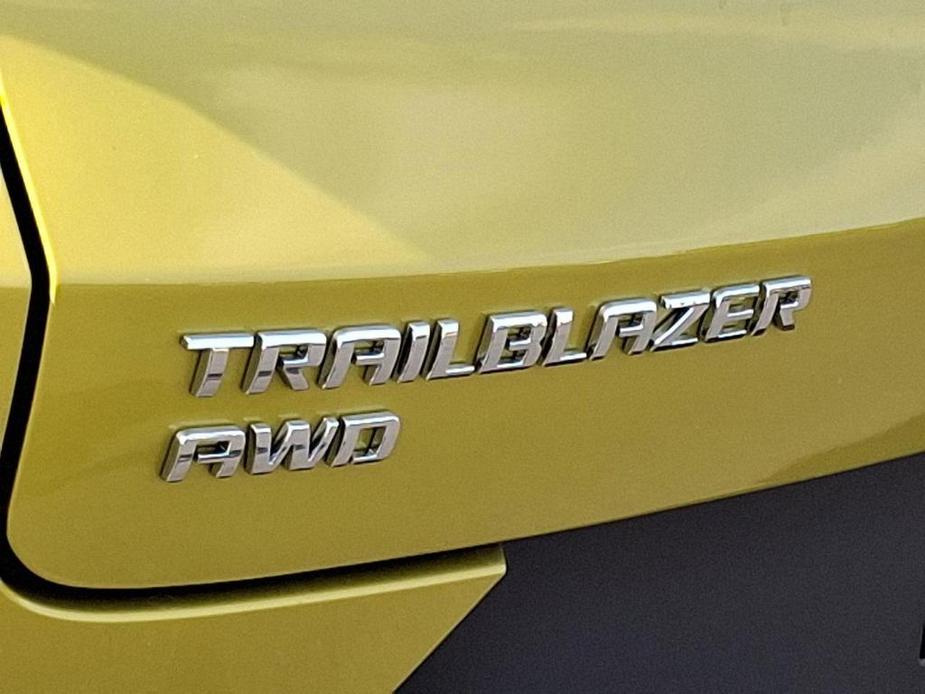 new 2025 Chevrolet TrailBlazer car, priced at $34,700