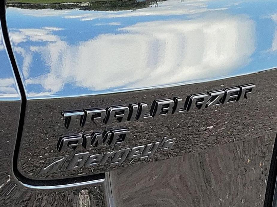 new 2025 Chevrolet TrailBlazer car, priced at $34,028