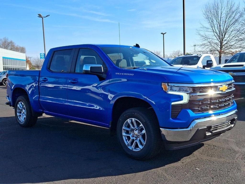 new 2025 Chevrolet Silverado 1500 car, priced at $51,676