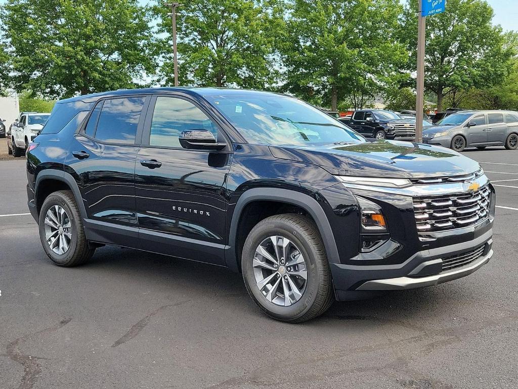 new 2025 Chevrolet Equinox car, priced at $31,600