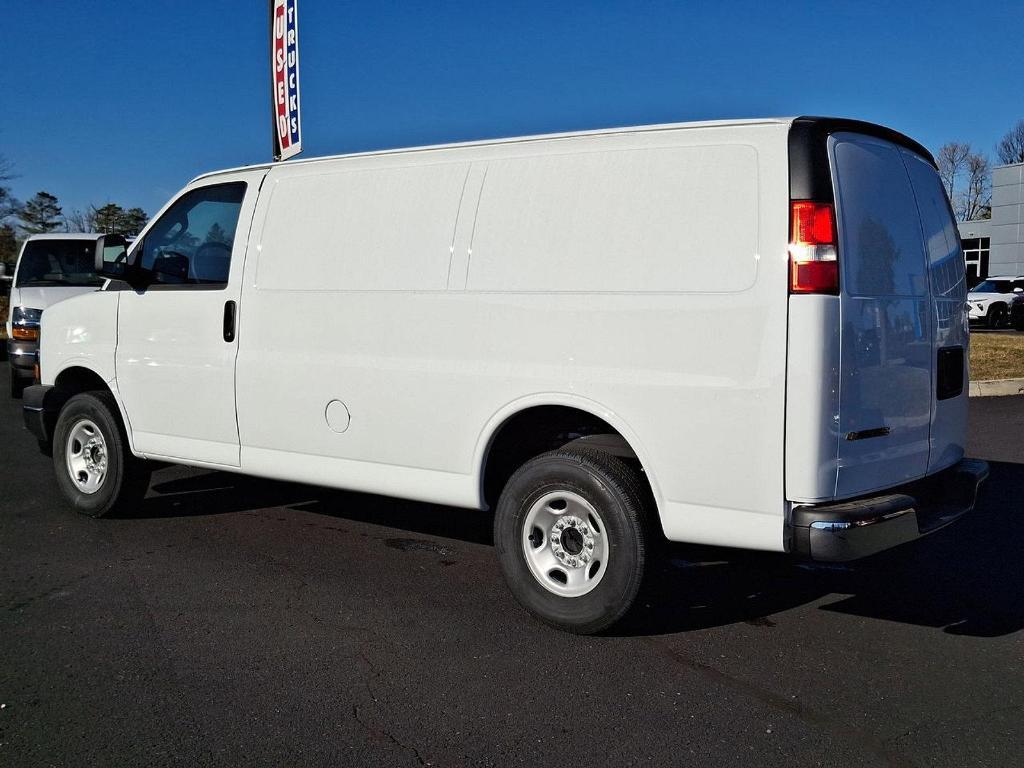 new 2024 Chevrolet Express 2500 car, priced at $50,220