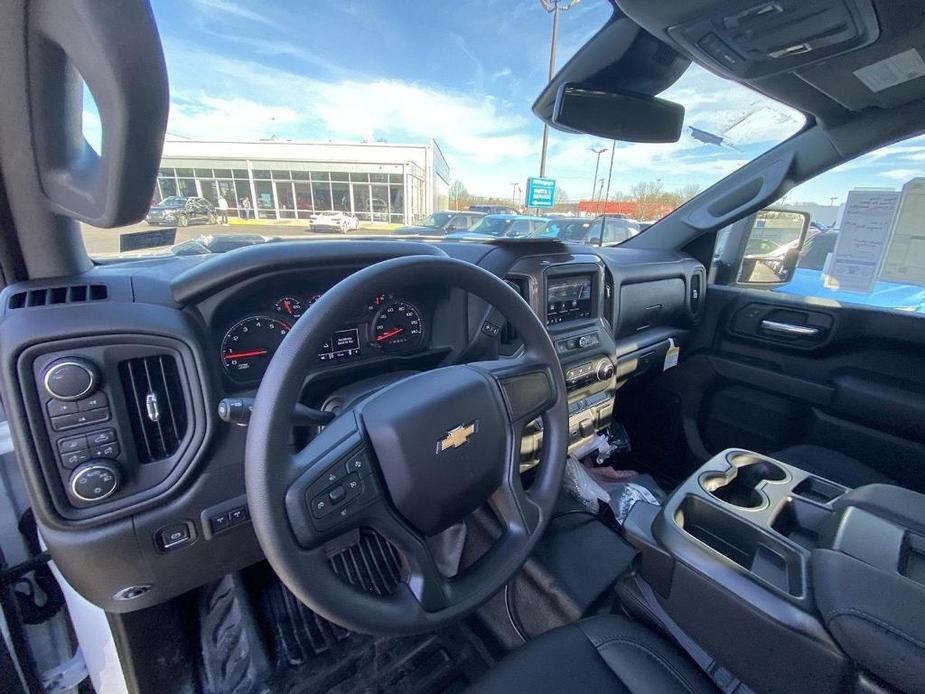 new 2024 Chevrolet Silverado 3500 car, priced at $66,708