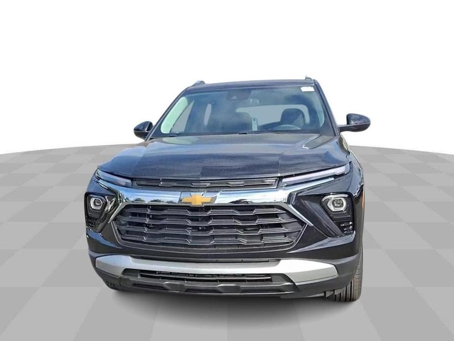 new 2025 Chevrolet TrailBlazer car, priced at $28,615