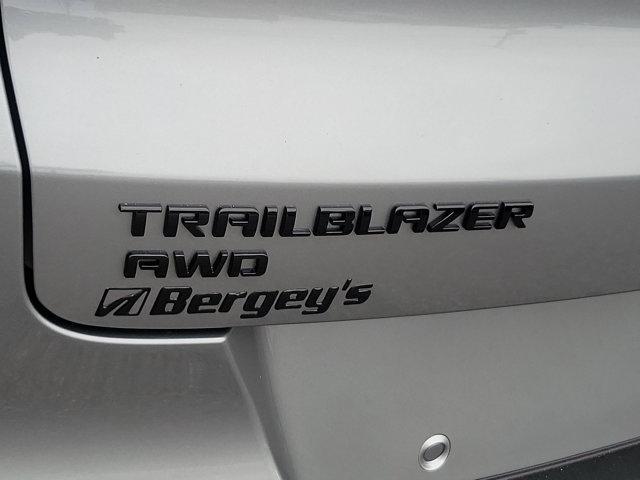 new 2025 Chevrolet TrailBlazer car, priced at $33,925