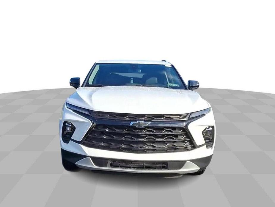 new 2025 Chevrolet Blazer car, priced at $43,995