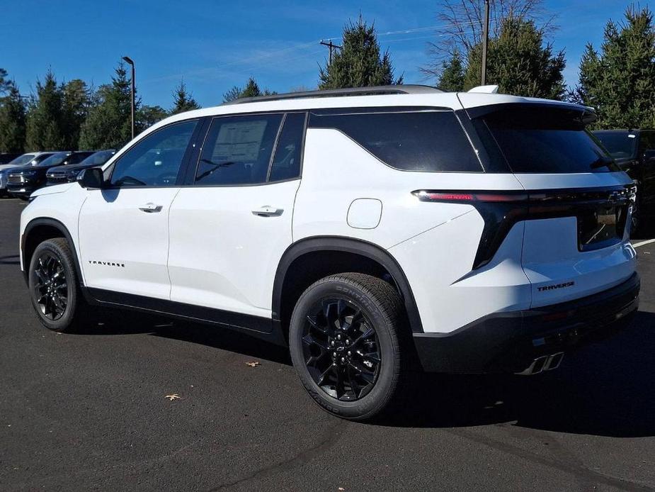 new 2024 Chevrolet Traverse car, priced at $44,220