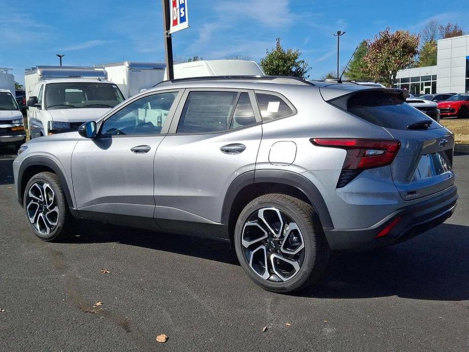 new 2025 Chevrolet Trax car, priced at $26,596