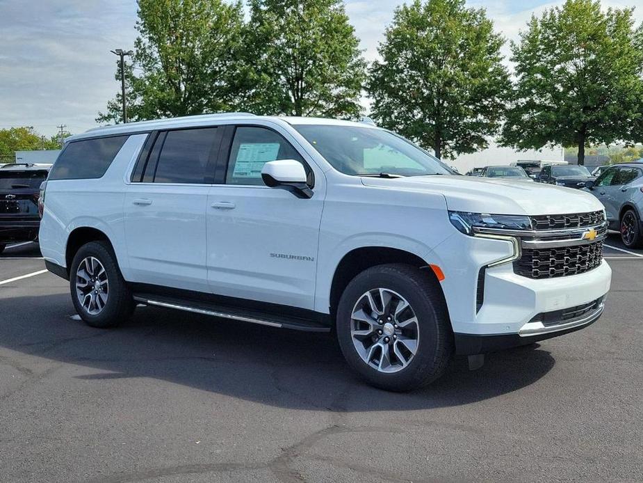 new 2024 Chevrolet Suburban car, priced at $64,546