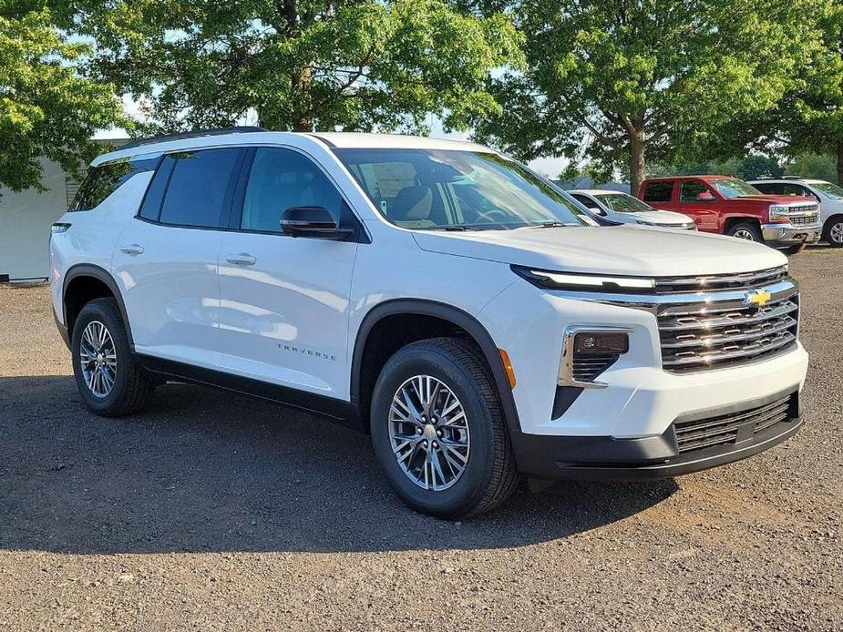 new 2024 Chevrolet Traverse car, priced at $40,812