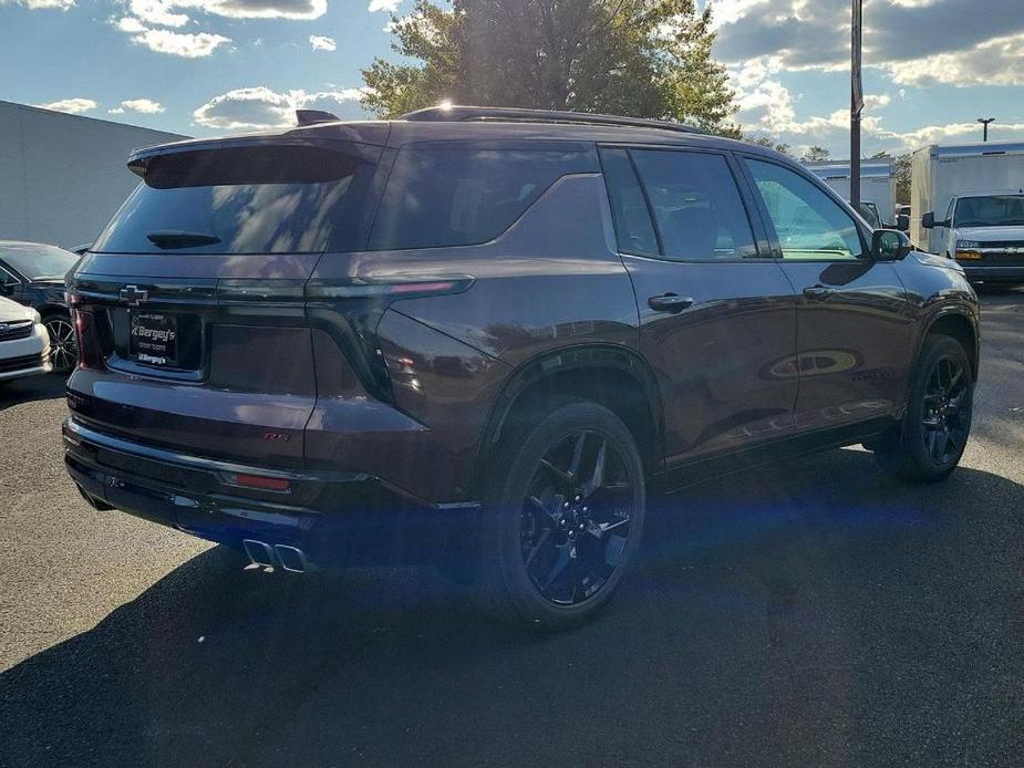 new 2024 Chevrolet Traverse car, priced at $55,018