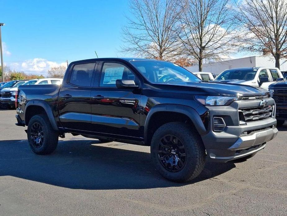 new 2024 Chevrolet Colorado car, priced at $40,799