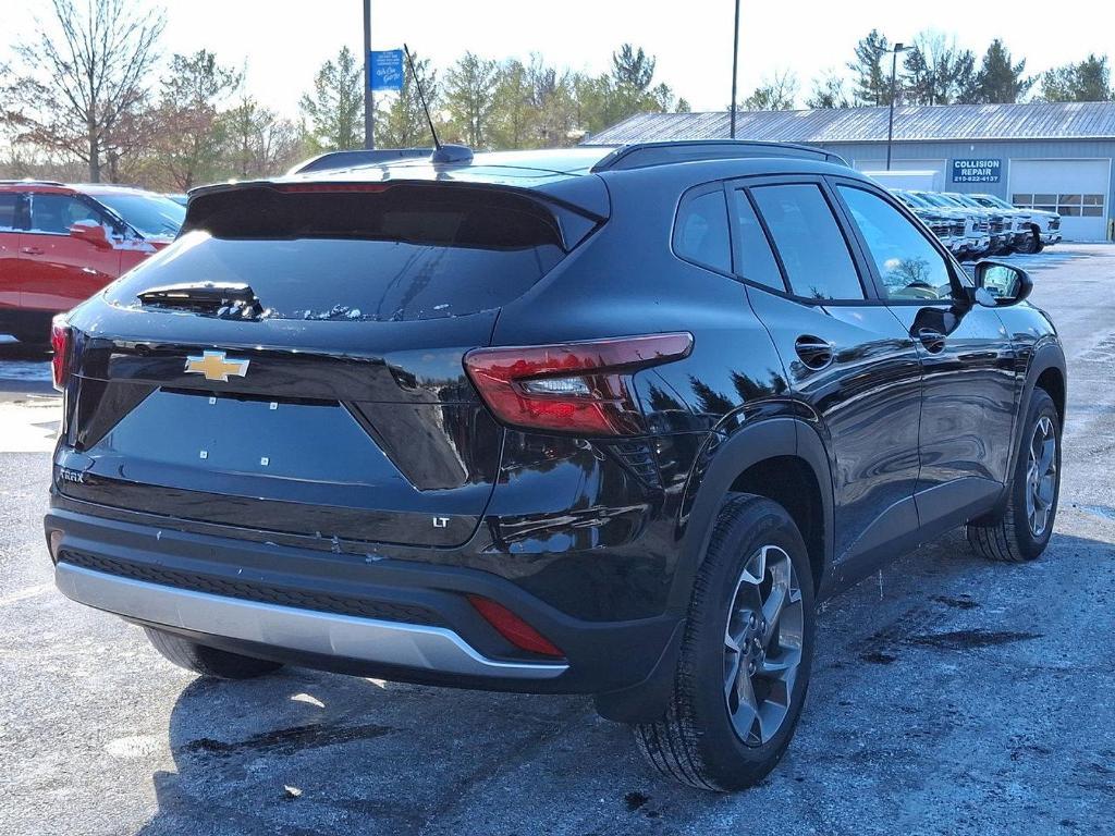 new 2025 Chevrolet Trax car, priced at $25,372