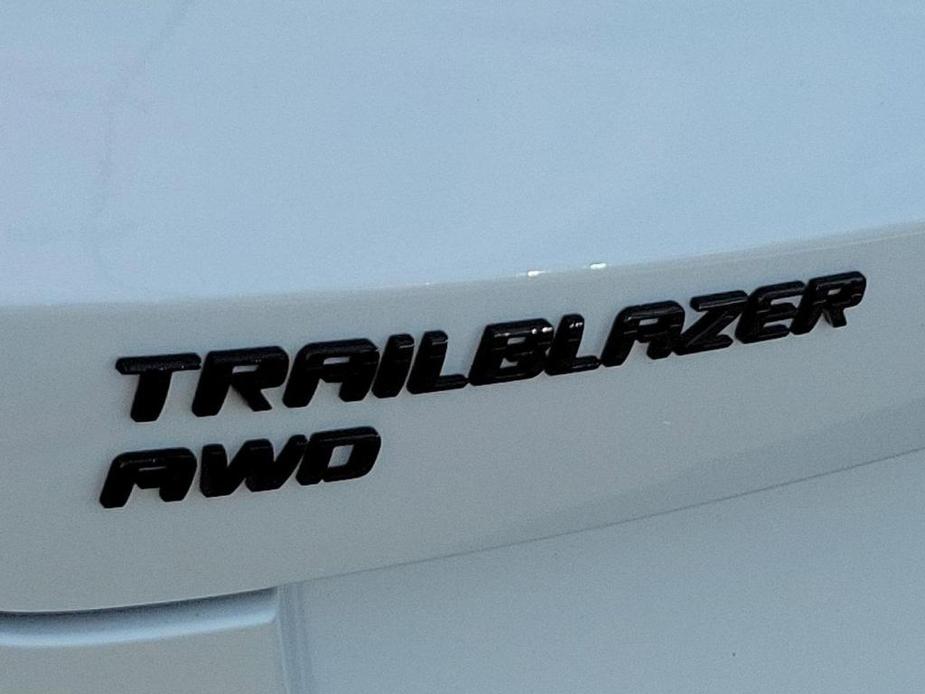 new 2025 Chevrolet TrailBlazer car, priced at $31,713