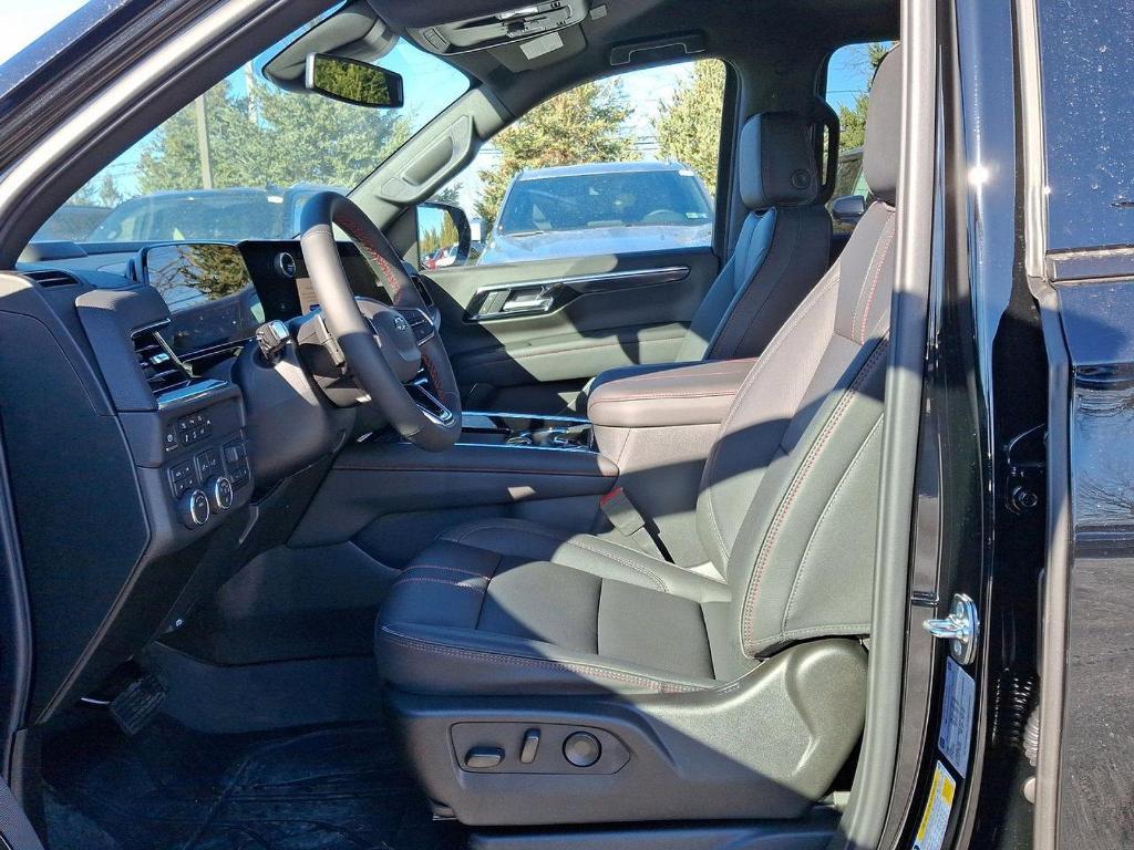 new 2025 Chevrolet Suburban car, priced at $77,840