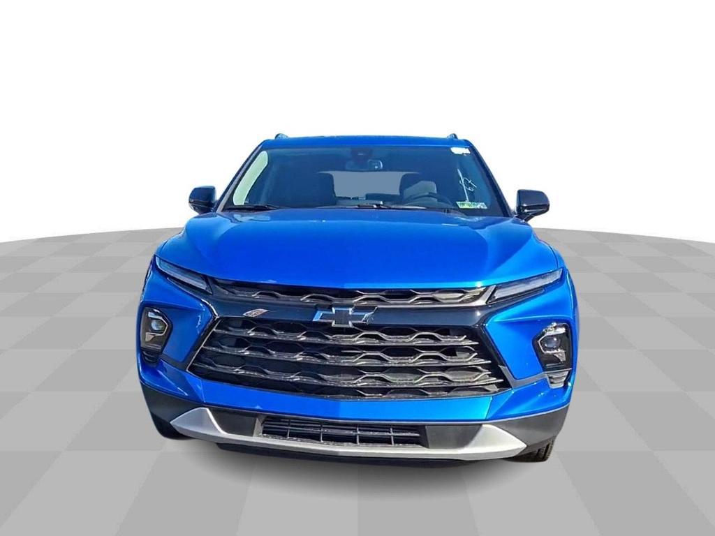 new 2025 Chevrolet Blazer car, priced at $40,355