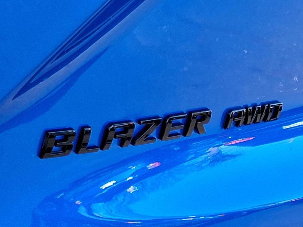 new 2025 Chevrolet Blazer car, priced at $40,355