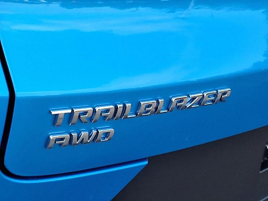 new 2025 Chevrolet TrailBlazer car, priced at $29,010