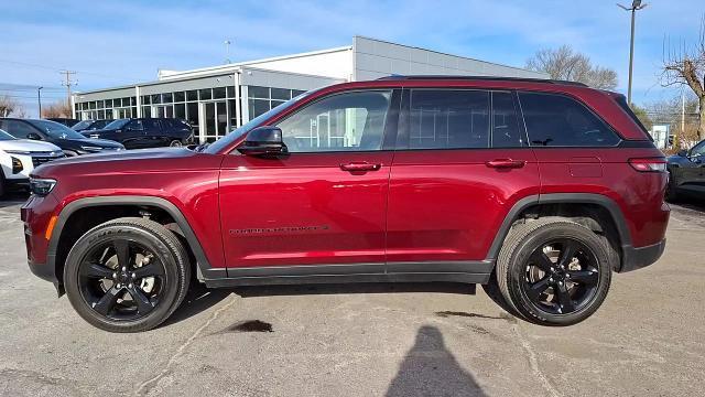 used 2023 Jeep Grand Cherokee car, priced at $34,995