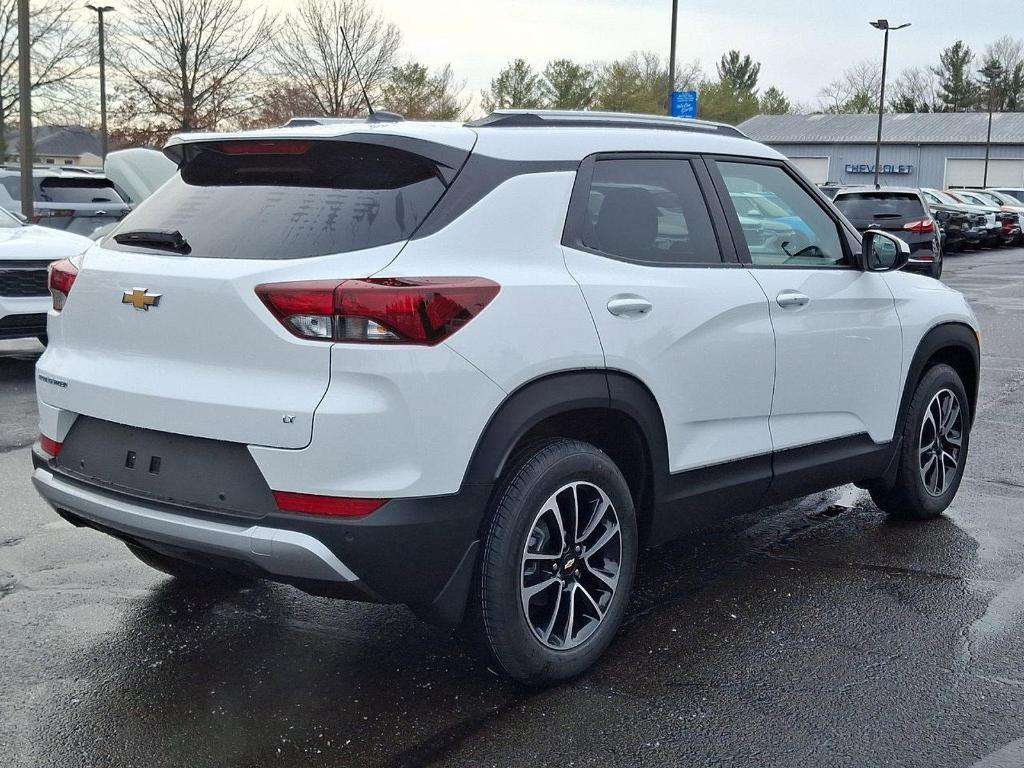 new 2025 Chevrolet TrailBlazer car, priced at $26,165