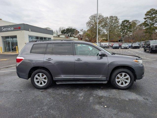 used 2013 Toyota Highlander car, priced at $14,995