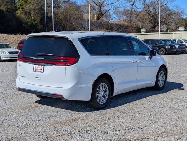 new 2025 Chrysler Pacifica car, priced at $41,925