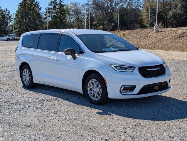 new 2025 Chrysler Pacifica car, priced at $41,925