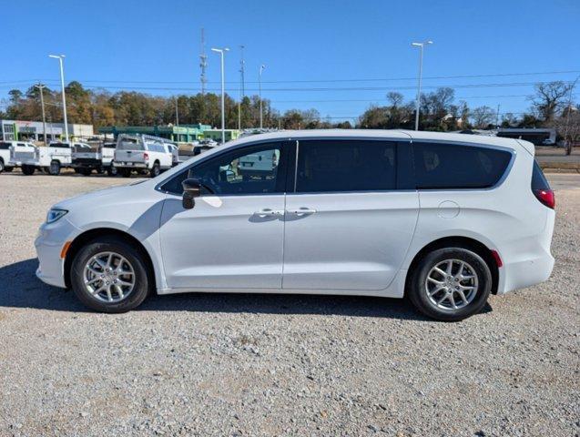 new 2025 Chrysler Pacifica car, priced at $41,925