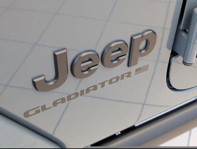 new 2025 Jeep Gladiator car, priced at $43,235