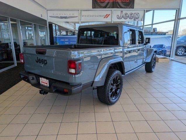 new 2025 Jeep Gladiator car, priced at $43,235